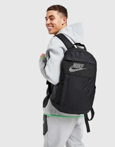 Nike Batoh Elemental