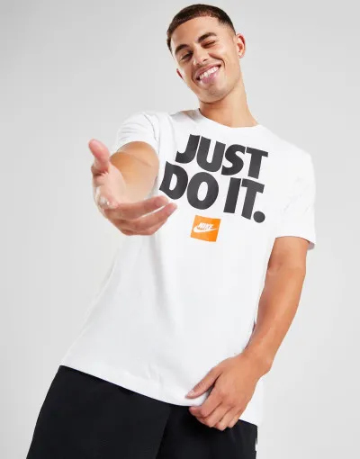 Nike Tričko Sportswear
