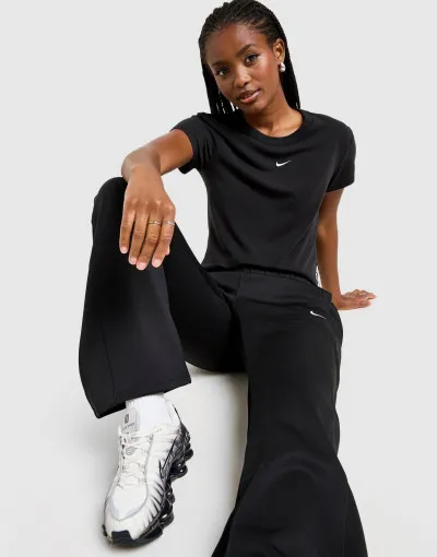 Nike  Tričko Sportswear Chill Knit 