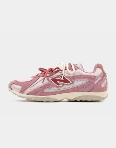 New Balance 204L