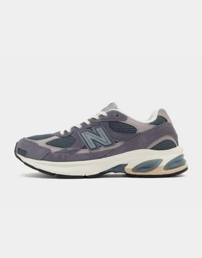 New Balance  2010 