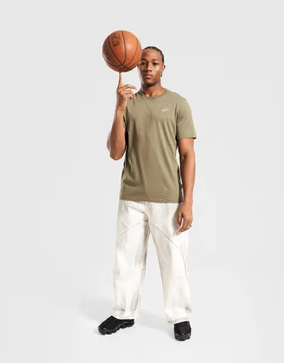 Nike  Tričko Sportswear Club 