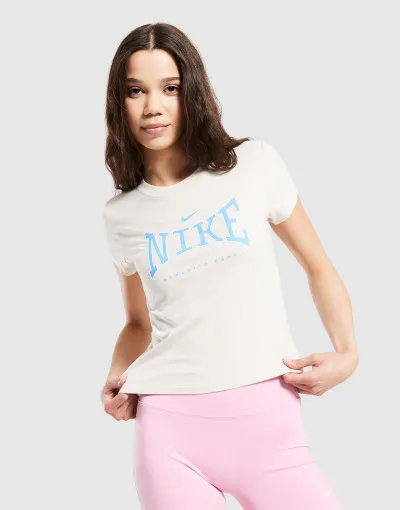 Nike Tričko Sportswear